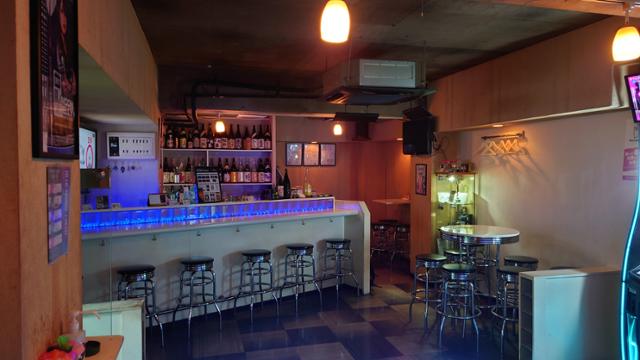 DARTS BAR BLUE HORSE 碧